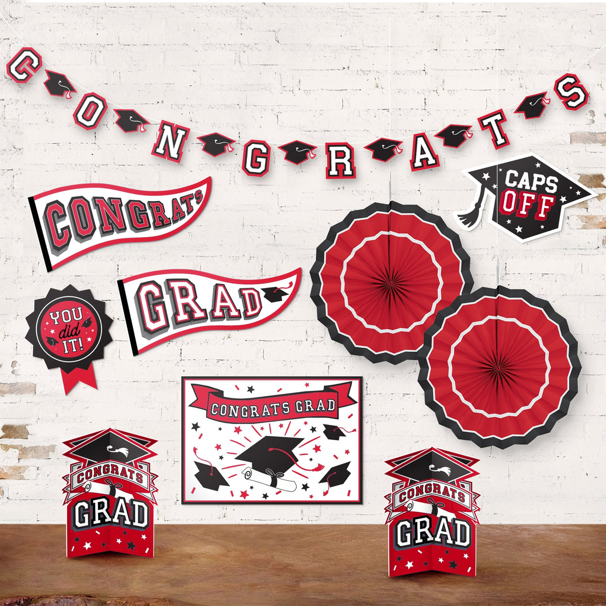 Graduation Red Room Decorating Kit