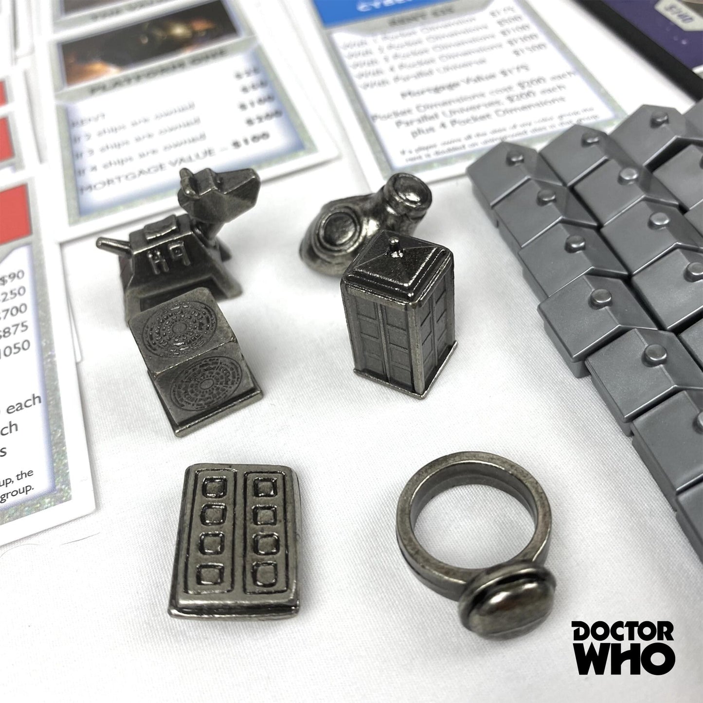 Monopoly Doctor Who Villains Edition Board Game